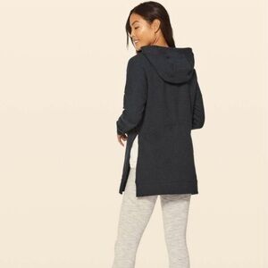Lululemon “cut above” split side hoodie -Gray